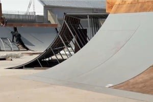 Skate Park del Ecoparque de Rafaela durante una competencia de skateboarding