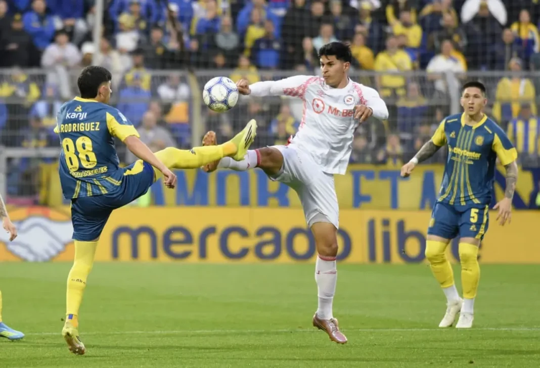Alan Rodríguez durante un partido de Rosario Central