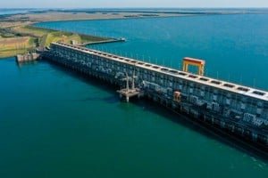 Vista del río Paraná a la altura del Puerto de Santa Fe con su nivel actual de 3,13 metros