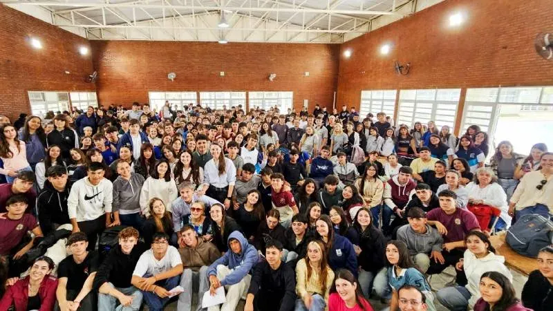 Estudiantes durante el Encuentro Regional de Centros de Estudiantes en Santa Fe