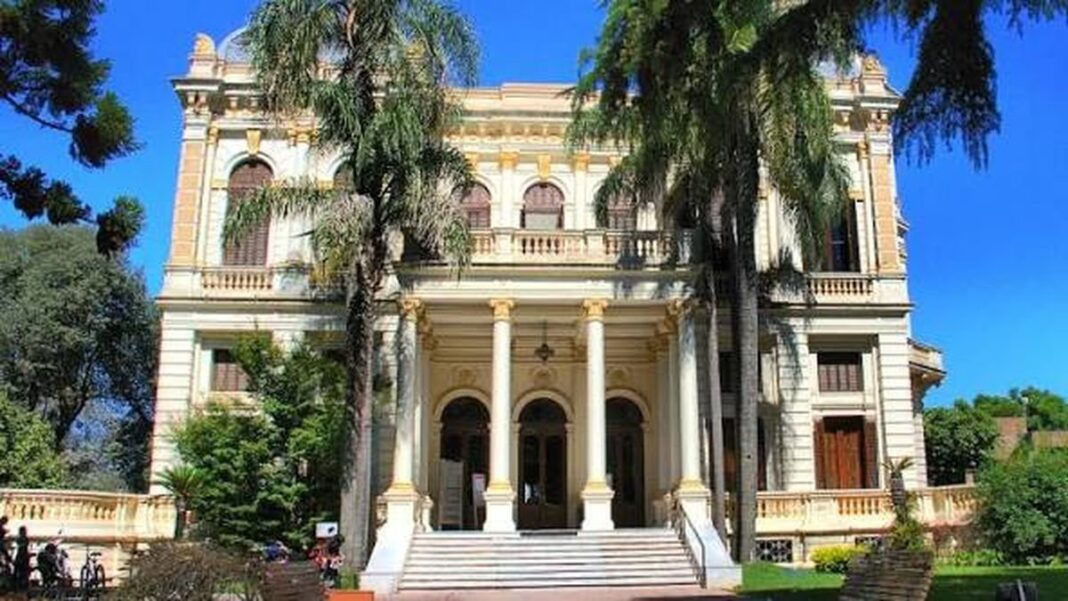 Fachada de Villa Hortensia, sede del Centro Municipal de Distrito Norte en barrio Alberdi