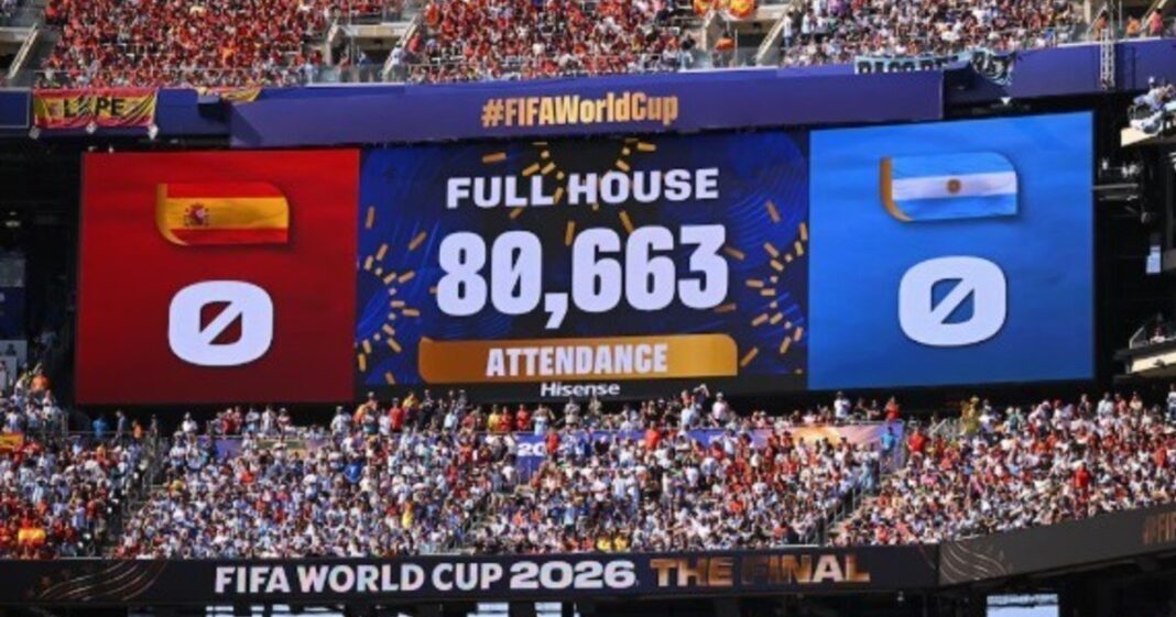 Valla publicitaria durante un partido del Mundial 2026