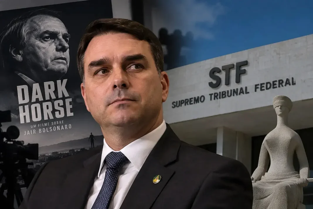 Flavio Bolsonaro, senador de Brasil, durante una sesión en el Senado