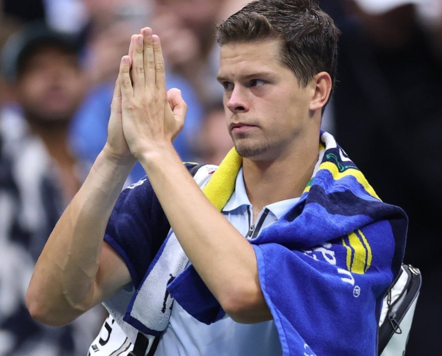 Alexander Blockx durante el partido de cuartos de final del US Open