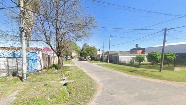 Fachada de una vivienda en barrio Ludueña, Santa Fe