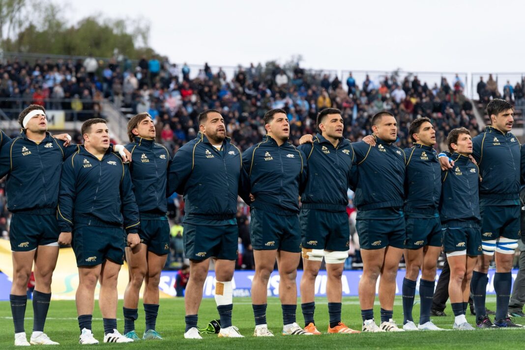 Jugadores de Los Pumas en el estadio Malvinas Argentinas durante el partido ante Australia