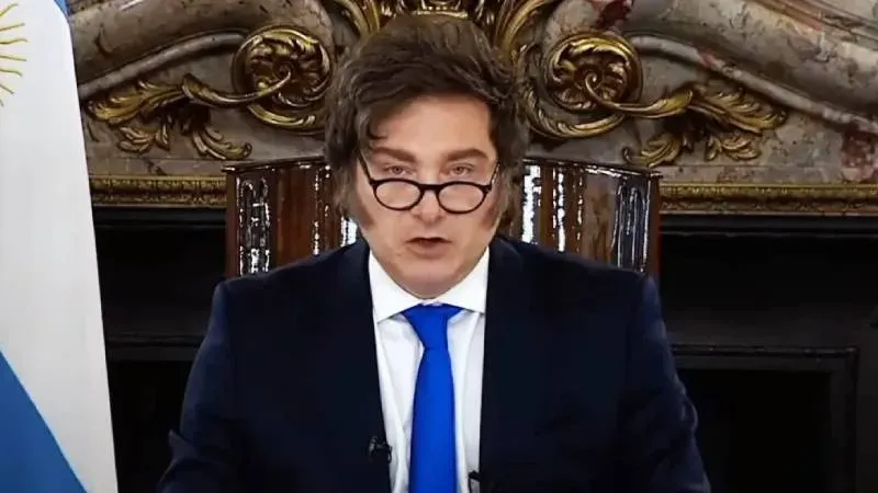 Presidente Javier Milei durante un anuncio oficial