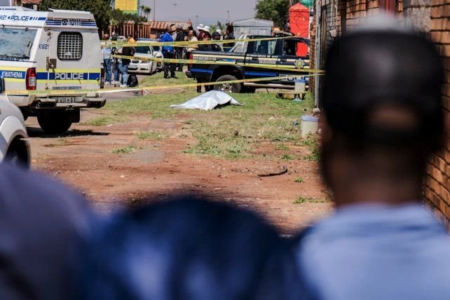Policía de Sudáfrica investiga femicidios en Ekurhuleni