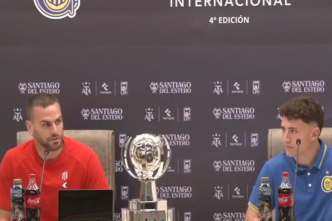 Ignacio Ovando y Leandro González Pirez en la conferencia de prensa previa a la Supercopa Internacional