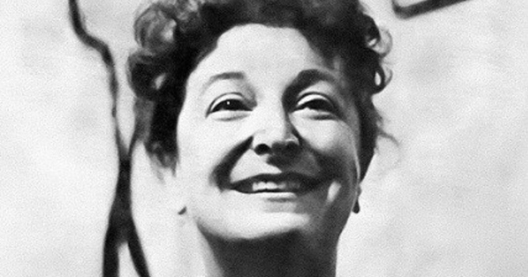 Portada del libro 'Escritos a quemarropa' de Pauline Kael