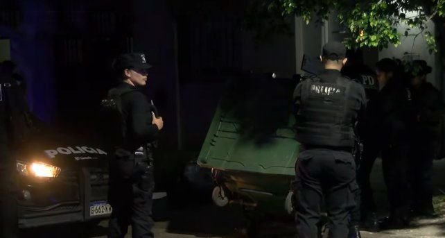 Contenedor de residuos en la vía pública