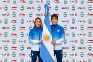 Brenda Rojas y Aramís Sánchez Ayala, abanderados argentinos en la clausura de los Juegos Suramericanos Santa Fe 2026
