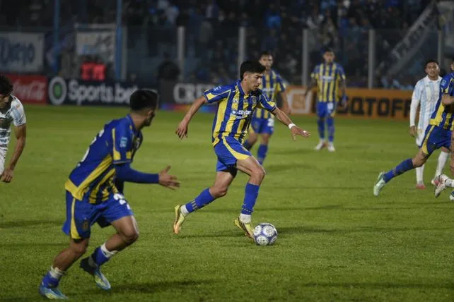 Alan Rodríguez durante un partido de Rosario Central