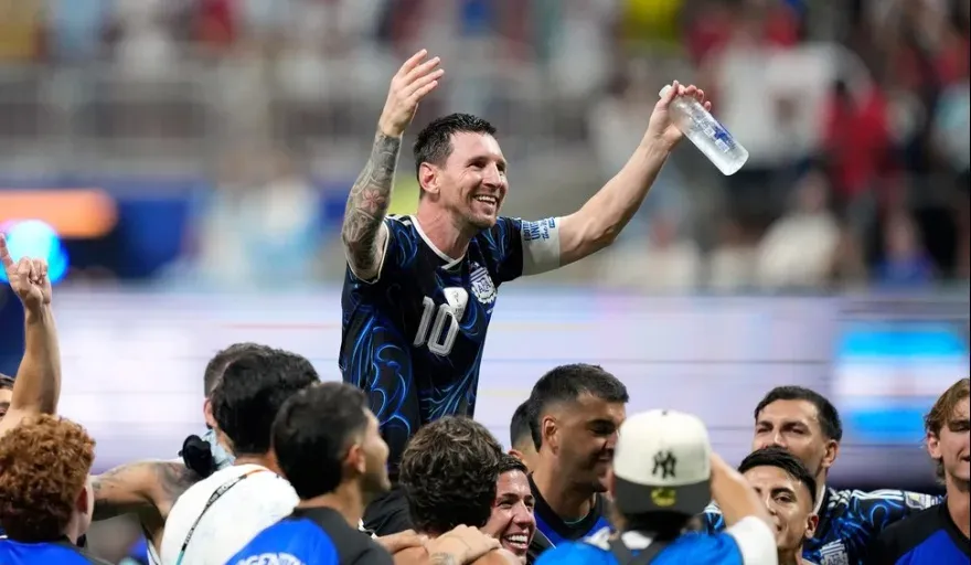 Lionel Messi con la camiseta de la Selección Argentina