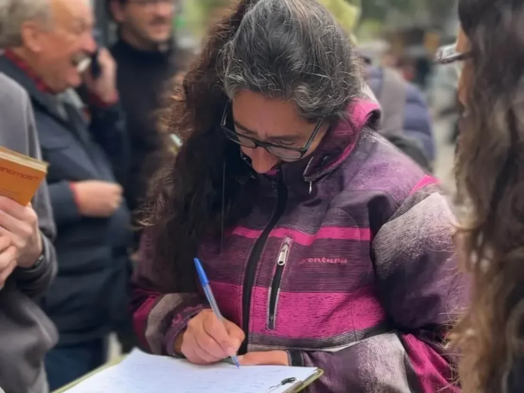 Dirigentes del FAS durante el lanzamiento de Vivienda Activa en Rosario