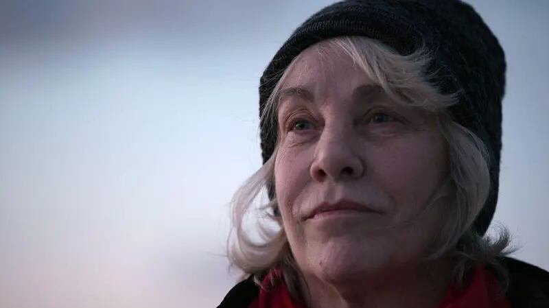 Cathy Terkanian, la mujer que dio a su hija en adopción y cuya historia inspiró un documental de Netflix