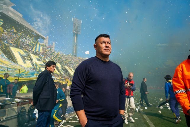 Jugadores de Central en el Gigante de Arroyito durante un partido