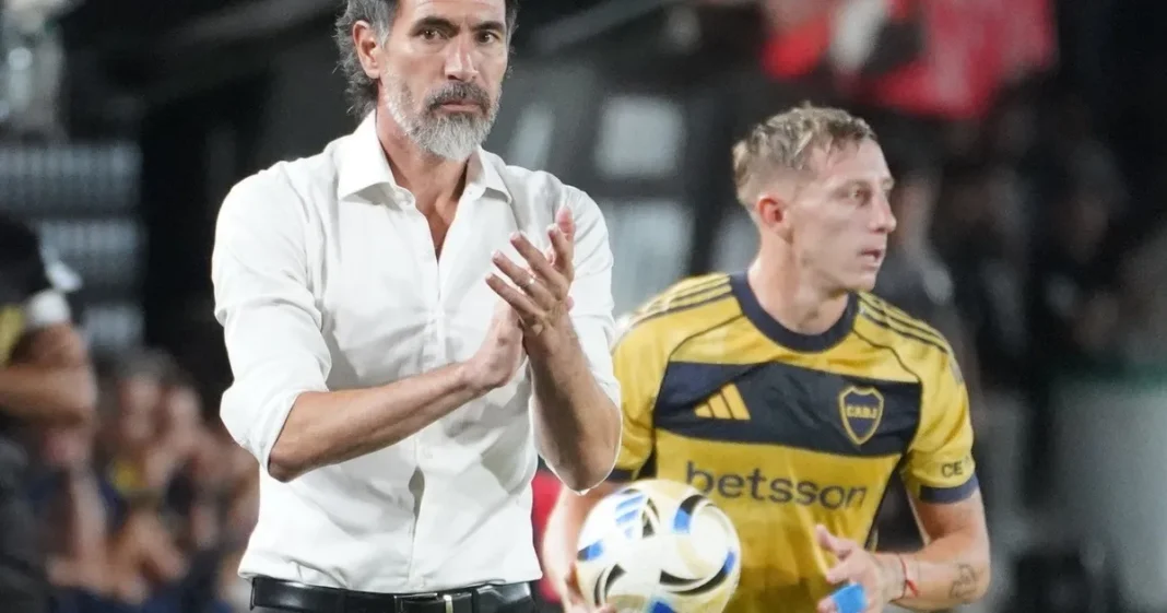 Eduardo Domínguez, entrenador de Atlético Mineiro, durante un partido