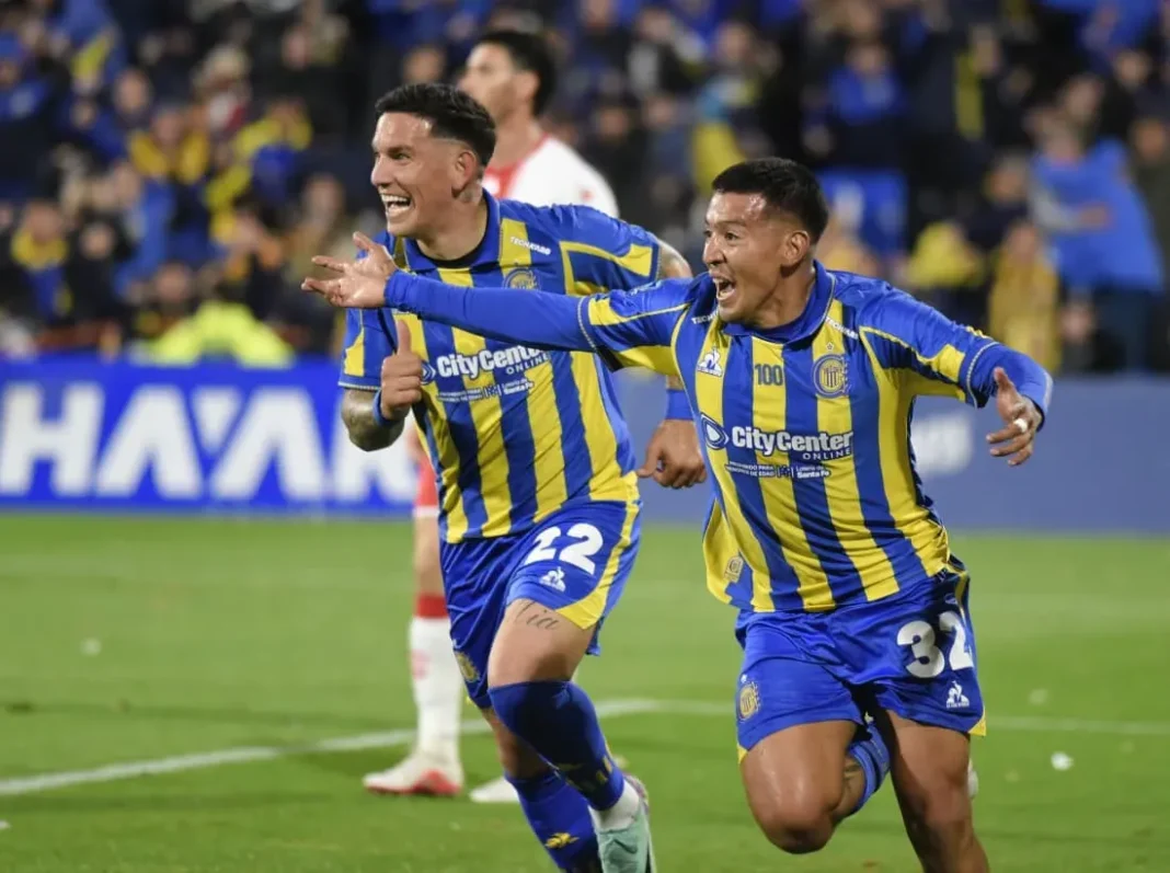 Franco Ibarra jugando para Rosario Central