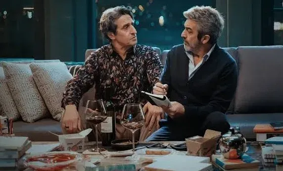 Escena de la película «Lo dejamos acá» con Ricardo Darín y Diego Peretti