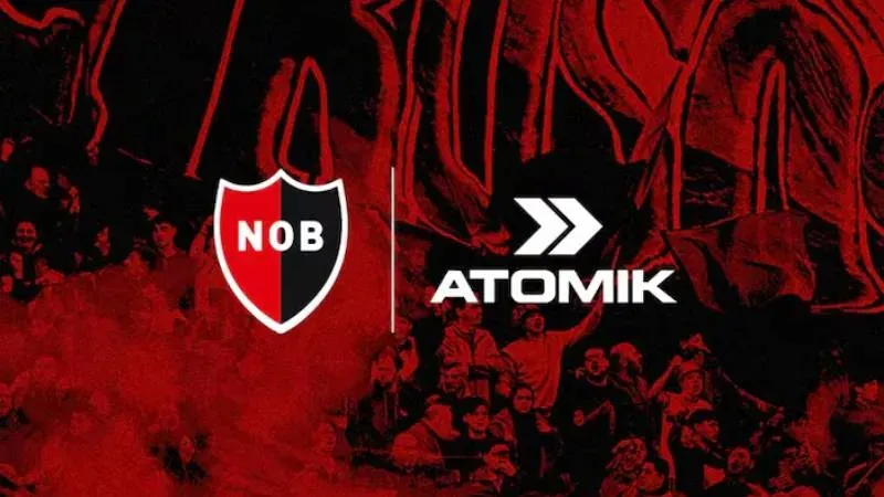 Dirigentes de Newell's Old Boys durante el anuncio del acuerdo con Atomik