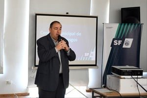 Intendente Juan Pablo Poletti durante una conferencia de prensa