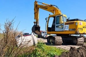 Autoridades provinciales y municipales firman convenio para la compra de maquinaria en Santa Fe