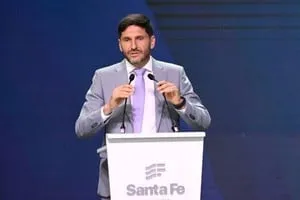 Maximiliano Pullaro durante la apertura de la Ronda de Negocios RIGI en Rosario