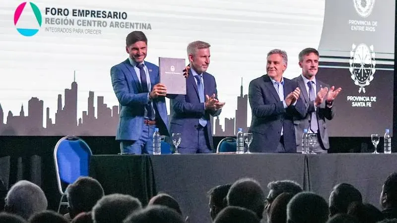 Maximiliano Pullaro en las XII Jornadas de Desarrollo Productivo y Competitividad de la Región Centro